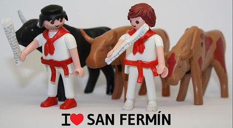 Uno de los divertidos montajes sobre San Fermn que estos das pueblan Twitter.