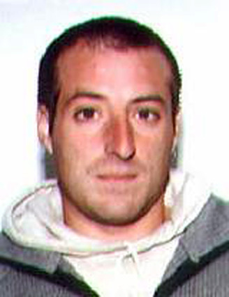 El jefe etarra David Pla, detenido en Francia, leyó el comunicado de cese definitivo - david-pla-una-imagen-facilitada-por-policia-2010-1442921382450
