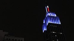 Y el Empire State Building se ti de azul