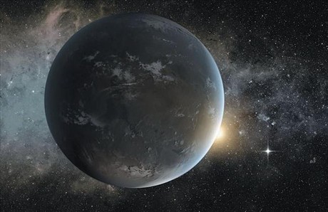 Dibujo ilustrativo del exoplaneta Kepler-62f y uno de sus planetas vecinos (punto brillante). La presencia de nubes y el diseño de la superficie son puras especulaciones.