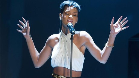 La cantante Rihanna, durante una actuacin este verano.