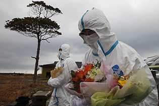 Japn recuerda en silencio a las vctimas del tsunami devastador