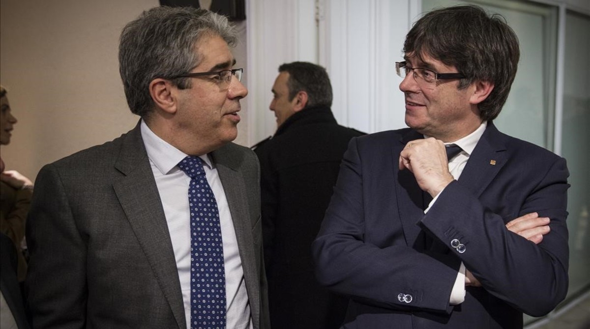 francesc-homs-con-carles-puigdemont-pasado-abril-1491381512972.jpg