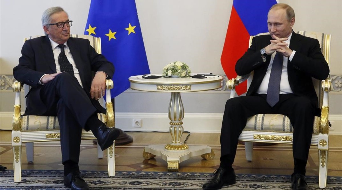 Juncker diu a Rússia que la UE no aixecarà les sancions a Moscou