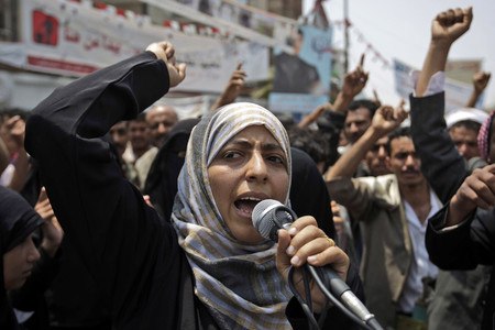 La activista yemení Tawakkul Karman, el 27 de junio del 2011, en una manifestación para pedir la renuncia del presidente de Yemen, Ali Abdullah Saleh.