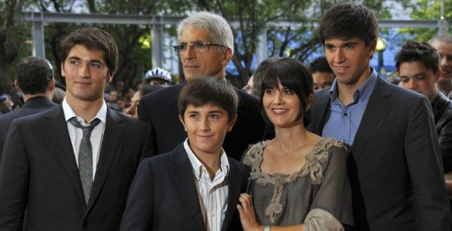 La familia Álvarez Belón al completo, en la presentación de 