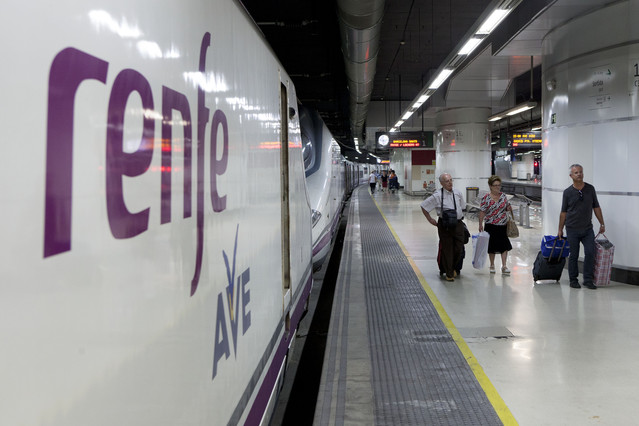Restablecida la circulación del AVE Barcelona-Madrid tras por el atropello de un hombre