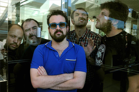 De izquierda a derecha, Miguel Noguera, Carlos Areces, Nacho Vigalondo, Julin Villagrn y Ral Cimas, en Sitges.