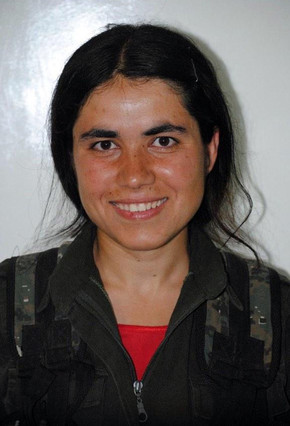 La jove kurda Arin Mirkan.