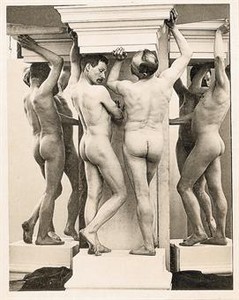Columna gai. Heliogravat homoeròtic de Max Koch i Otto Rieth, del 1895, procedent de l'arxiu de l'Institut Kinsey.