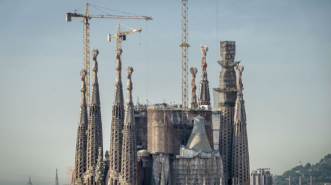 Imatges virtuals de la construcció de la Basílica de la Sagrada Família