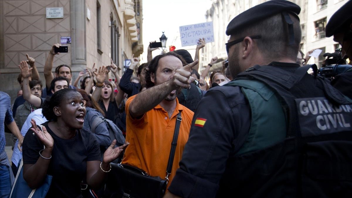 Comentemos esta imagen tomada en Catalunya (Identidad Nacional)