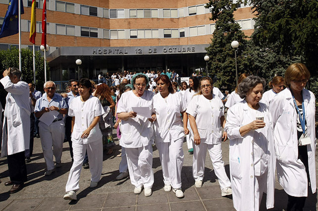 La Comunidad de Madrid prohíbe el reiki: ni publicidad ni promoción en los hospitales públicos