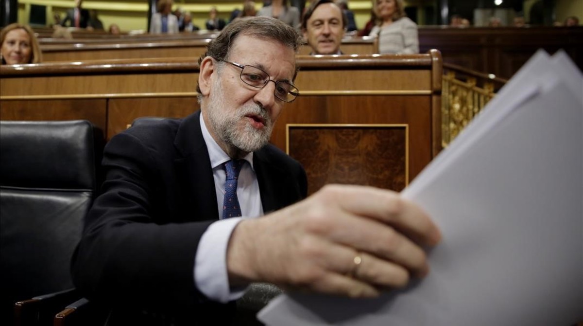 Rajoy reta a al independentismo a plantear una reforma constitucional para legalizar la consulta