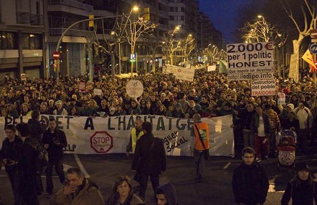 Manifestación en favor de la dación en pago, el 16 de febrero en Barcelona.