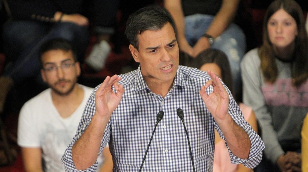 Sánchez intentarà formar govern malgrat el rebuig dels barons