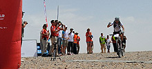 Roberto Heras gana la primera etapa de la Titan Desert 2011