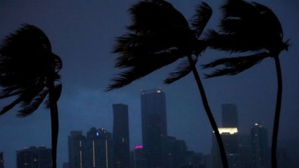 El Huracán Irma Toca Tierra En Los Cayos De Florida Directo 