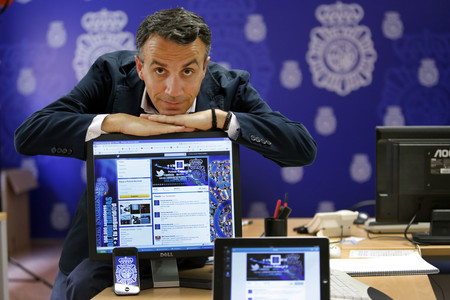 Carlos Fernndez Guerra. Social Media Manager (responsable de Xarxes Socials) de la Policia Nacional.
