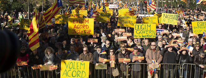 Manifestación de la ANC para reclamar un acuerdo entre Junts pel Sí y la CUP, el pasado 22 de noviembre en el Parc de la Ciutadella de Barcelona.