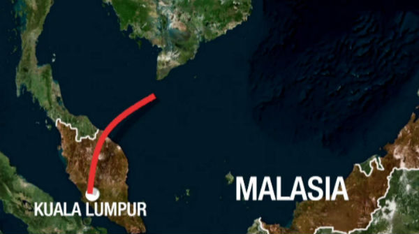 Una flota internacional de más de 25 barcos, al menos 20 aviones y un helicóptero continúan la búsqueda del avión de Malasyan Airlines.