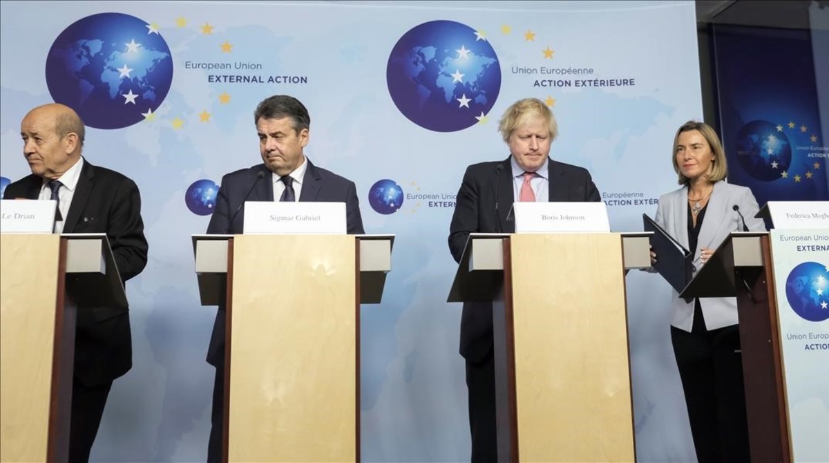 Resultado de imagen para Fotos de la reuniÃ³n de los ministros de exteriores de Alemania, Reino Unido y Francia