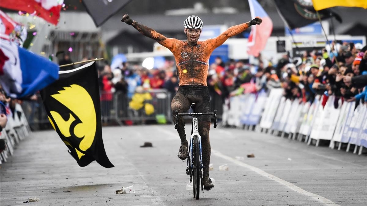 Van Der Poel Conquista Su Tercer Mundial De Ciclocros