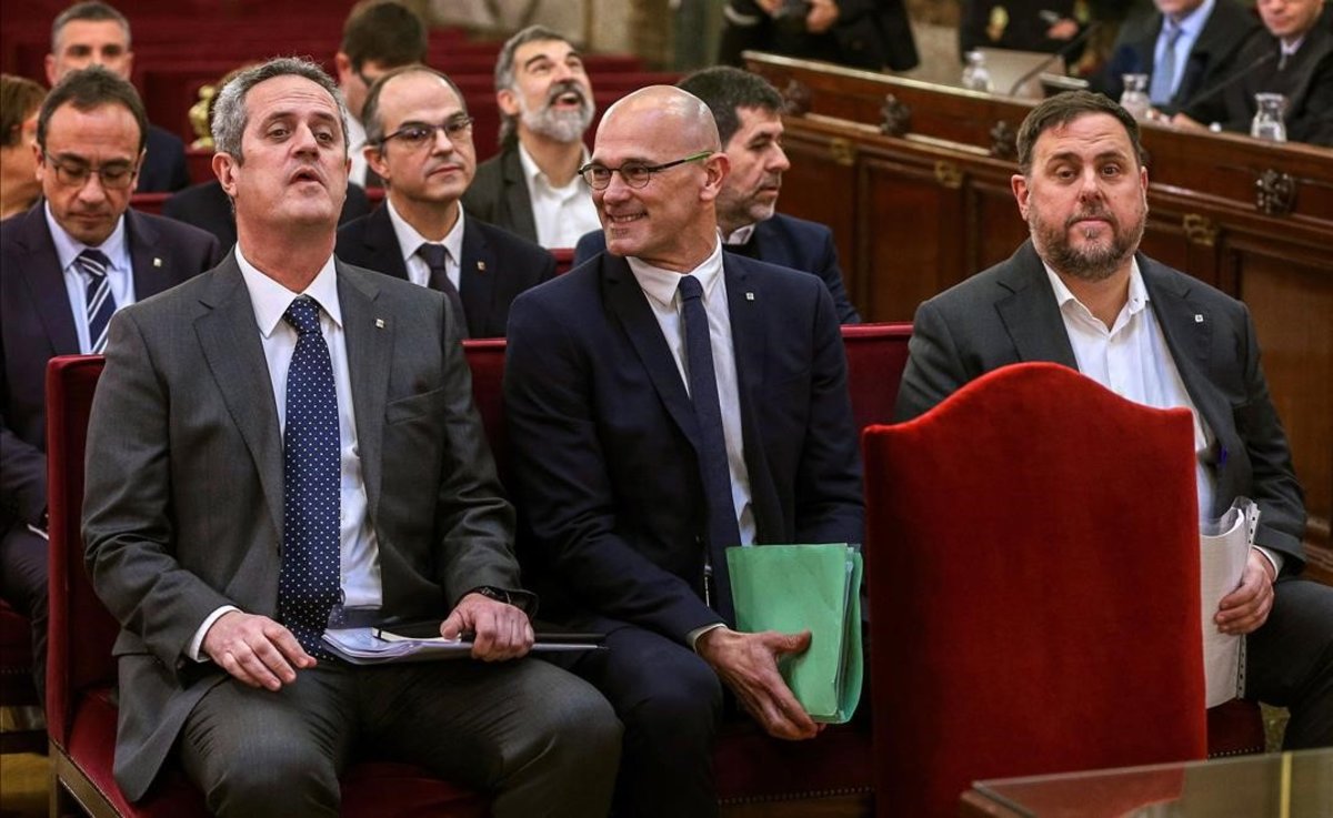 Joaquim Forn, Raül Romeva y Oriol Junqueras, en el banquillo del juicio del ’procés’.