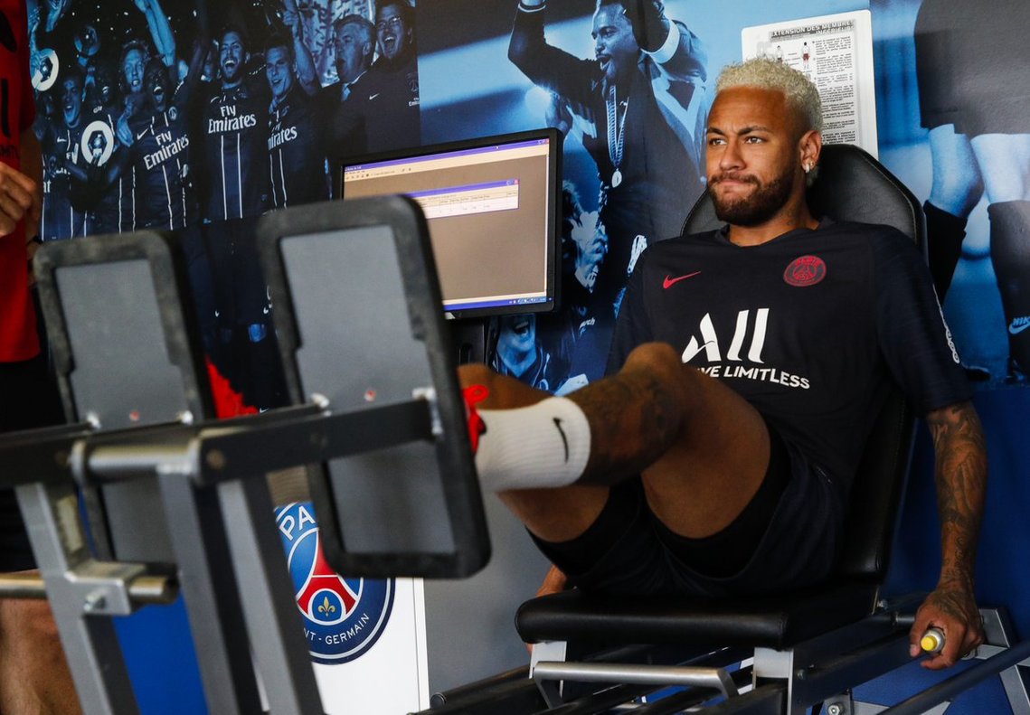 Resultado de imagen de neymar entrenando con tuchel