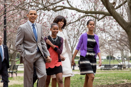 El president Obama, amb la seva dona, Michelle, i les seves filles, Sasha (al seu costat) i Malia, el passat dia 31.