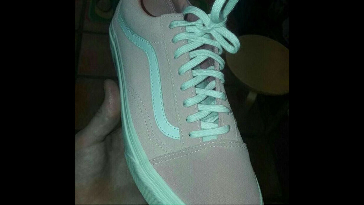 zapatillas vans rosadas con blanco