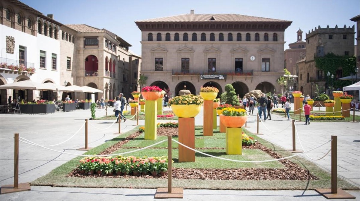 El Poble Espanyol florece