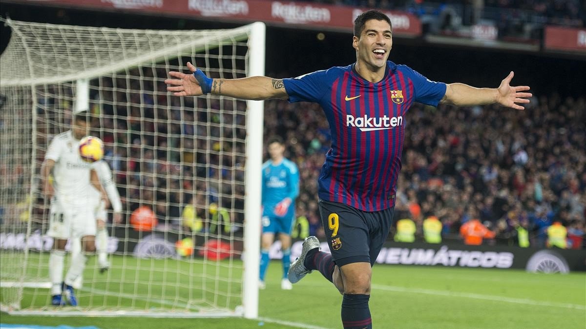 Suárez celebrando uno de sus goles ante el Real Madrid.