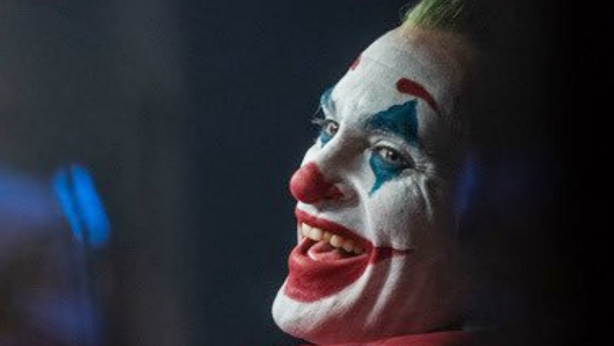 Joker La Enfermedad Tras La Risa Del Villano De Joaquin Phoenix