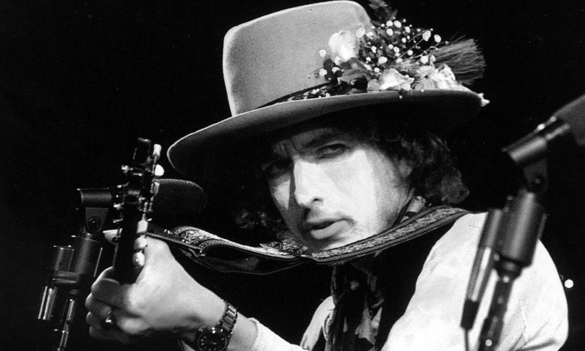Bob Dylan, en una actuación de la gira ’Rolling Thunder Revue’.