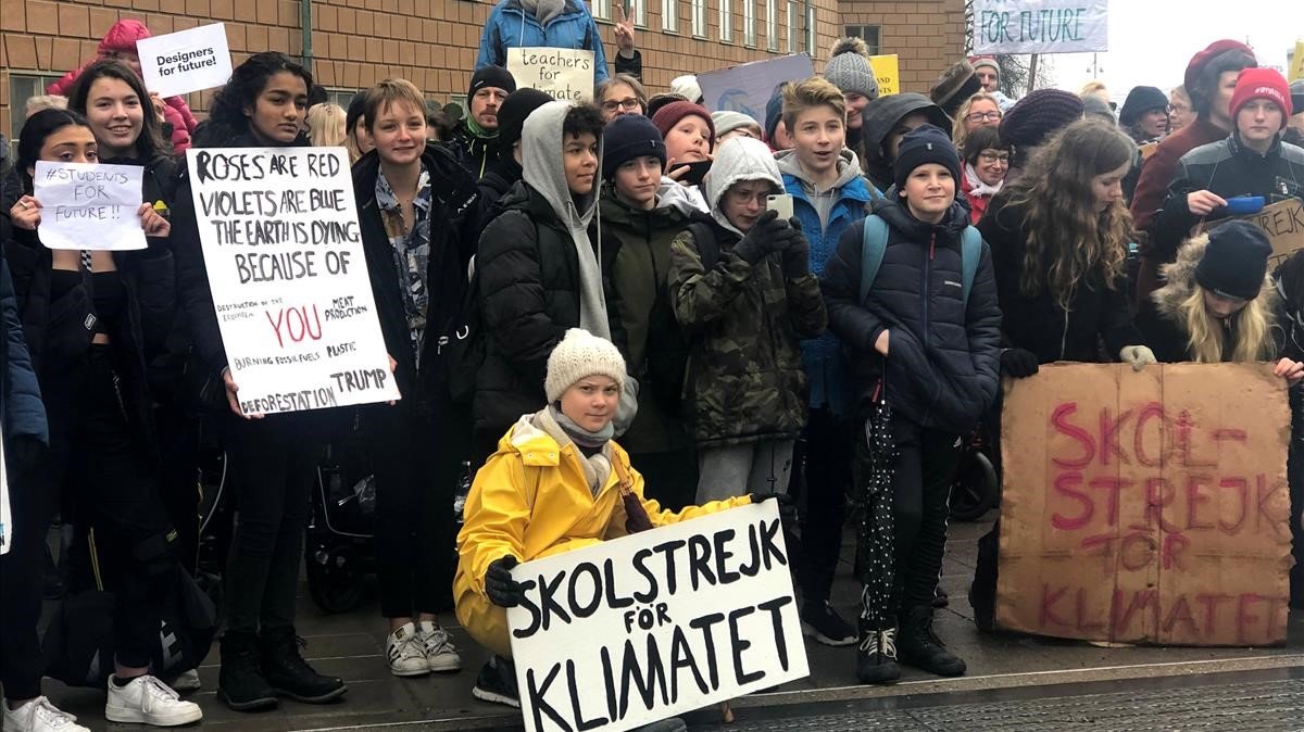 Greta ThunbergÂ frente al parlamento sueco, el pasado 8 de marzo.Â &#160;
