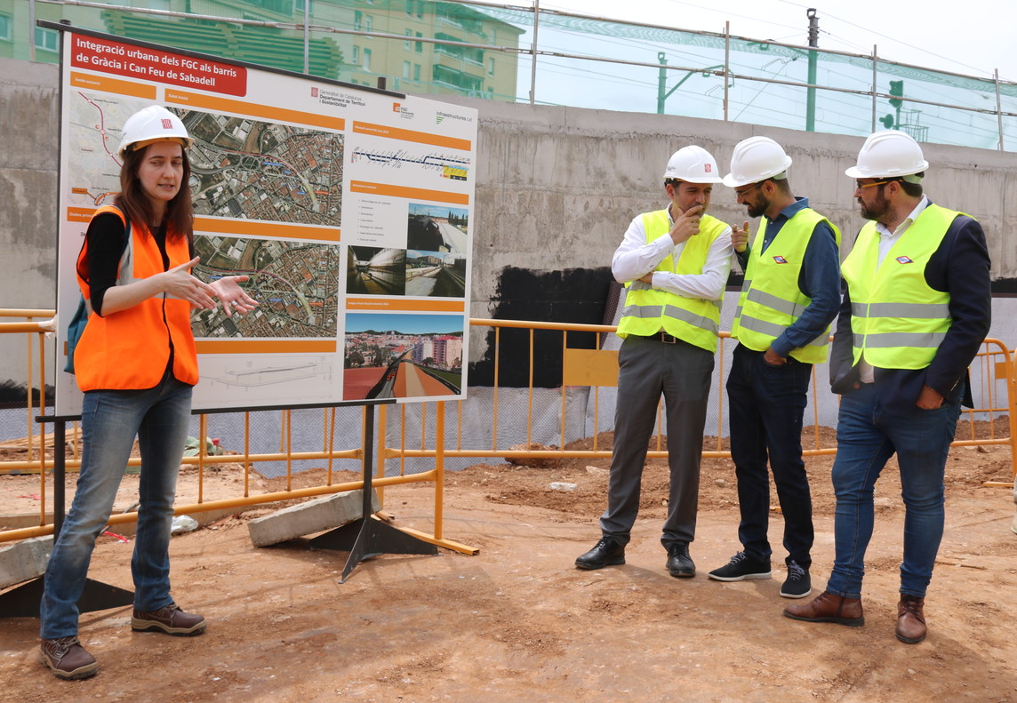 El alcalde de Sabadell, Maties Serracant, visita las obras de soterramiento de los FGC.&#160;