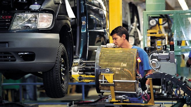 1584728621597 - La planta de Mercedes-Benz en Vitoria presenta un erte que afecta a 4.900 empleados