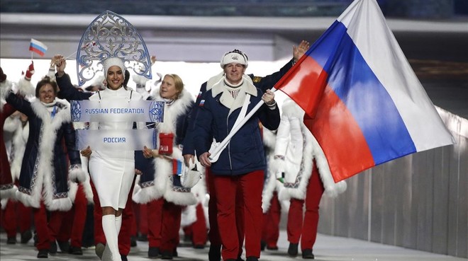 El equipo ruso, en el desfile inaugural de los Juegos de invierno de Sochi 2014.