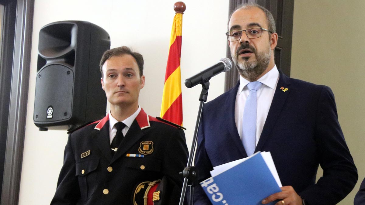 Albert Donaire: El líder de los Mossos separatistas a los españoles: "No cedemos, esto cada día será así, viviréis un auténtico infierno" 1559565621138