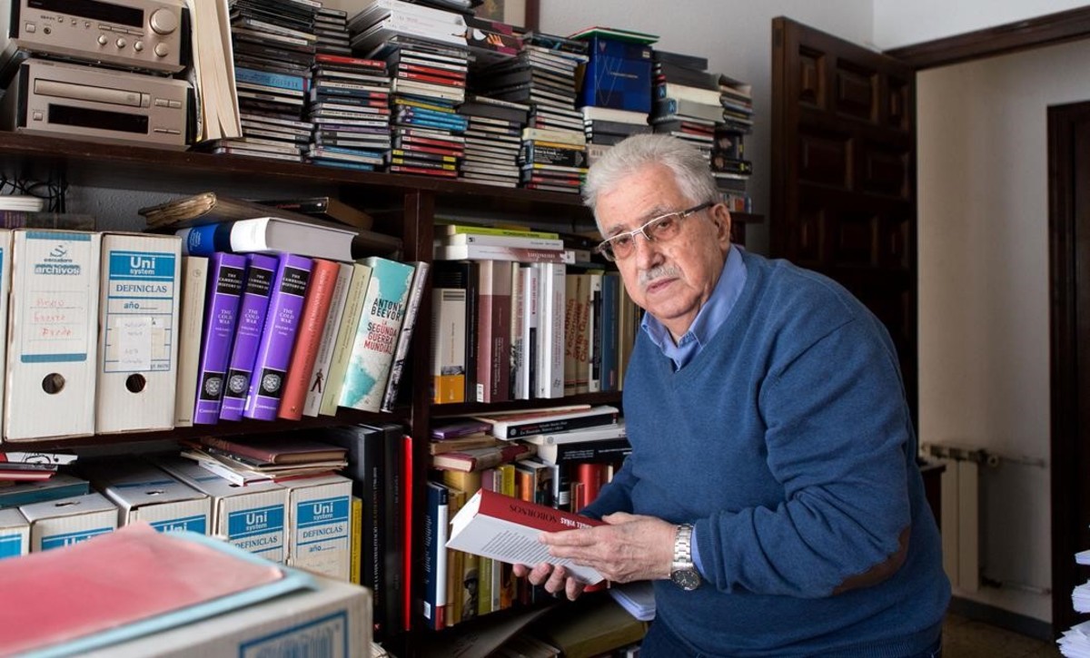 El historiador Josep Fontana en su casa.