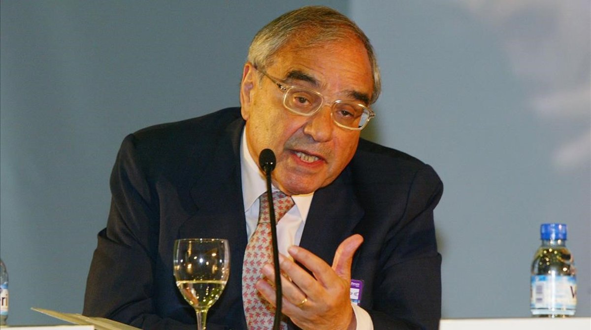 Rodolfo Martín Villa en Forum Barcelona en el año 2004