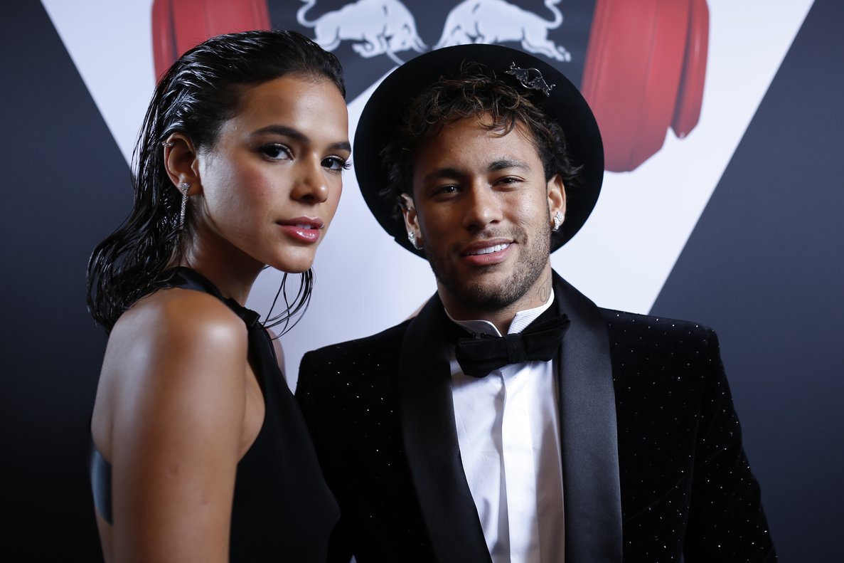 Neymar con Bruna Marquezine