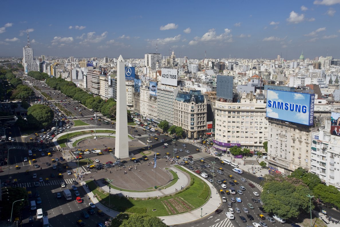 It is Argentina poor or dangerous? : asklatinamerica
